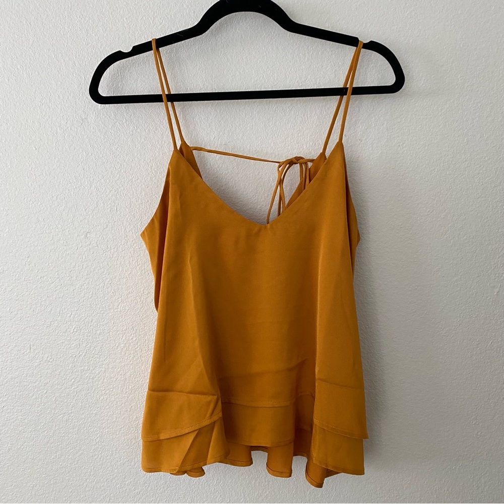 Lost + Wander Women's Sleeveless V Neck Spaghetti Strap Top Gold Yellow Tiered